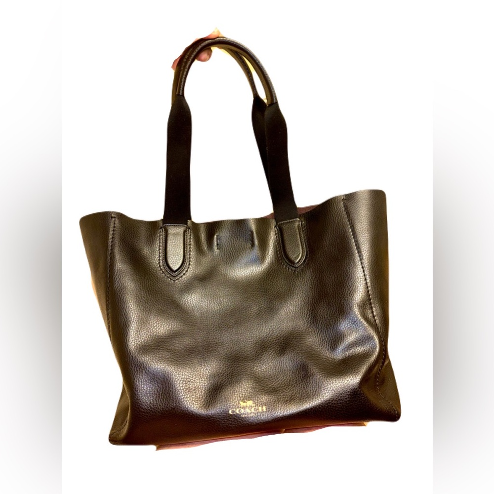 Coach retired rare Darby bag Red inside Black pebbled leather Large City Tote